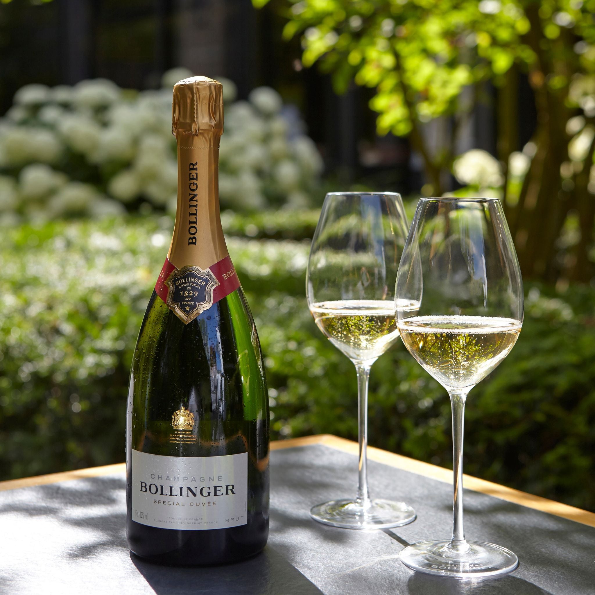 Bollinger Special Cuvée Brut NV + 2 Elizabeth Glasses Gift Set