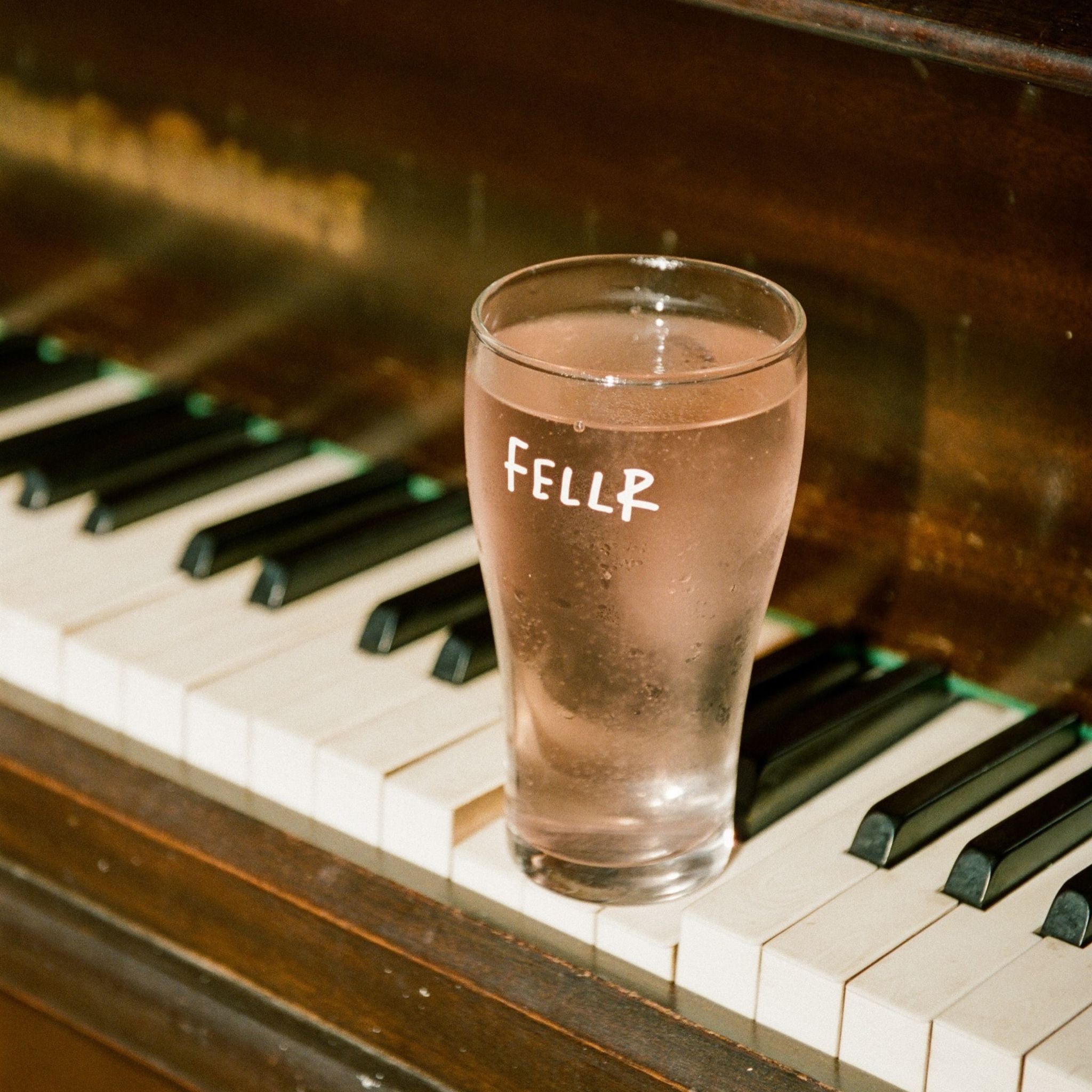 Fellr Passionfruit Seltzer (4 Pack)
