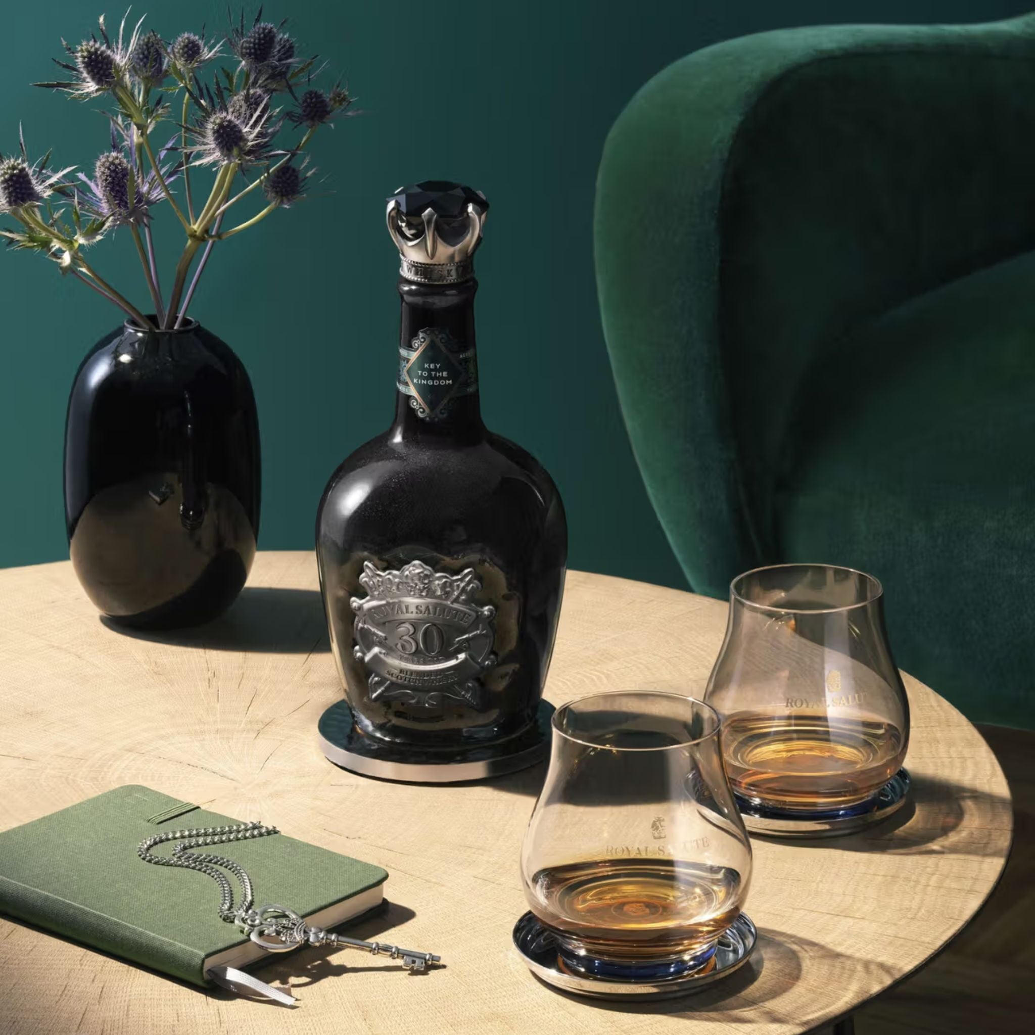 Chivas Royal Salute Key To The Kingdom 30 Year Old Blended Scotch Whisky 500ml